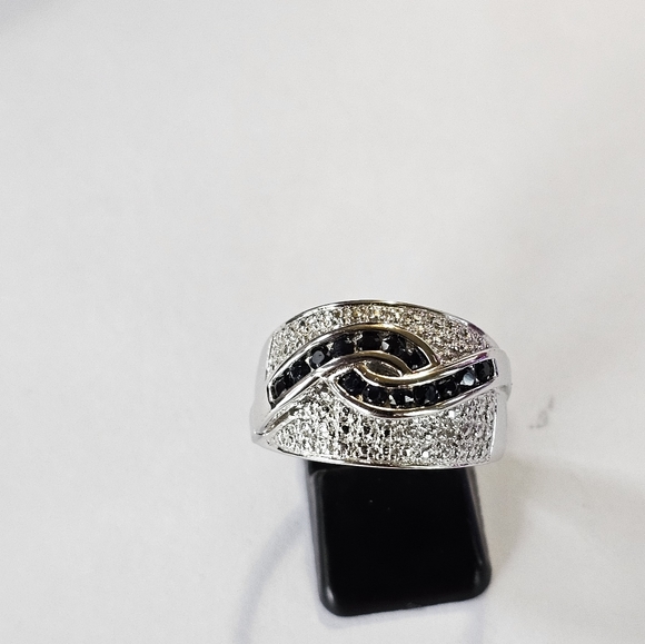 Genuine Blue Sapphires and Diamonds 925 Size 10 - Picture 4 of 6